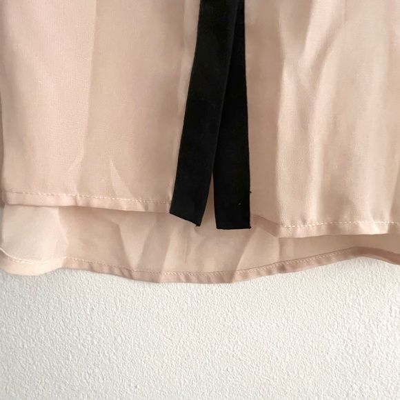 NWT NICE CLAUP Pink Blouse with Black Collar - Picture 7 of 9